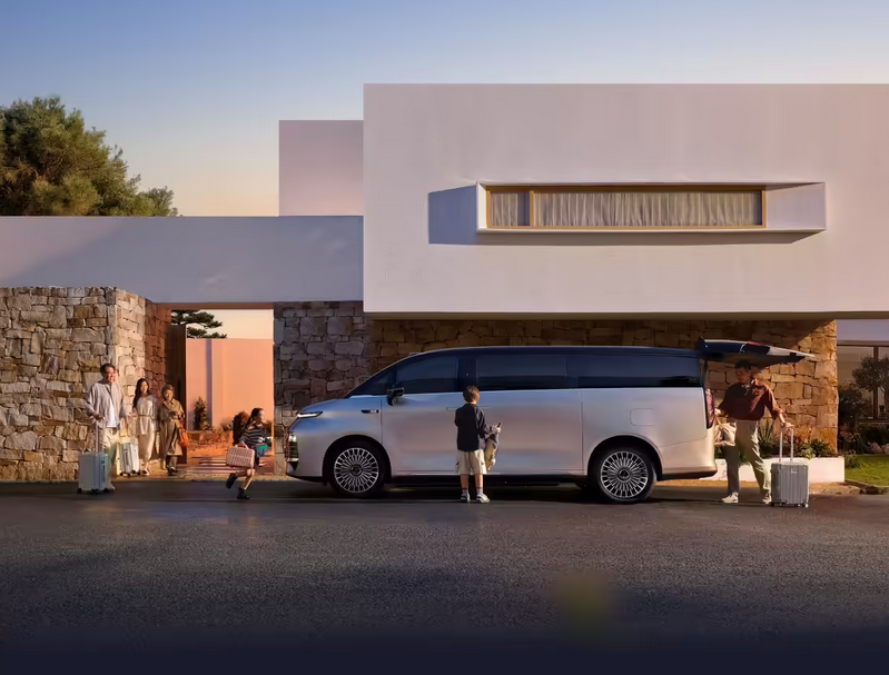 吉利银河V900中大型MPV开启“先享计划” 99元意向金享四重权益